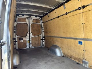 Volkswagen Crafter furgon largo y techo alto /2013