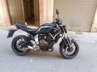 Yamaha MT-07 Negra Moto Naked