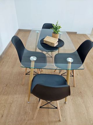 OFERTA DE MESA/COMEDOR DE CRISTAL + 4 SILLAS