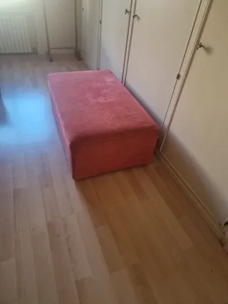 Puff/Mesa Auxiliar Rojo