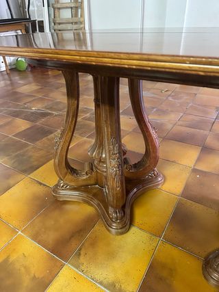 Mesa de comedor de madera maciza