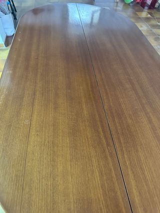 Mesa de comedor de madera maciza
