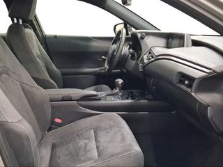 Lexus UX 2.0 250h Premium