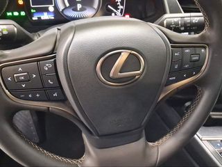 Lexus UX 2.0 250h Business