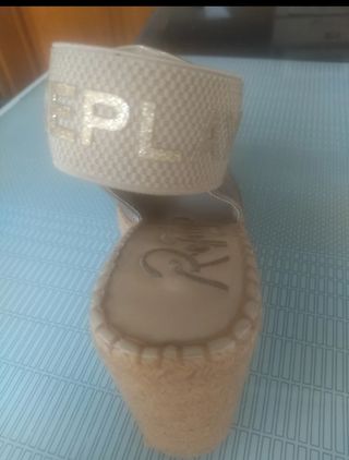 Alpargatas piel doradas