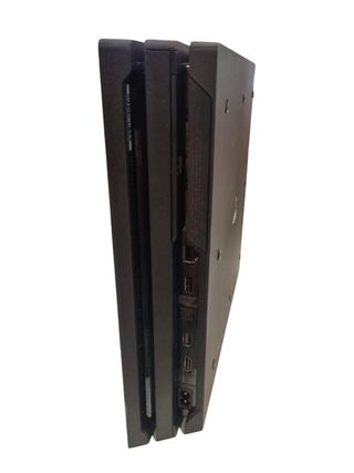 CONSOLA PS4 PRO 1TB + MANDO + CABLES