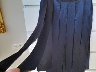 Falda Zara Negra y Dorada