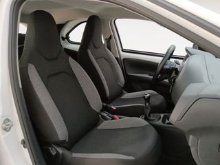 Toyota Aygo X Cross x-play