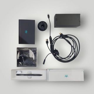 TABLET HUION KAMVAS 16 + CAJA + ACCESORIOS