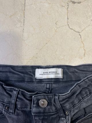 Pantalones vaqueros acampanados negros