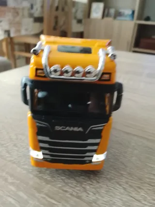 Camión Scania Juguete Metal Naranja