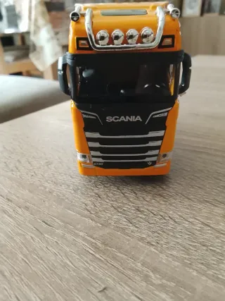 Camión Scania Juguete Metal Naranja