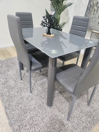 OFERTA DE CONJUNTO DE COMEDOR + 4 SILLAS