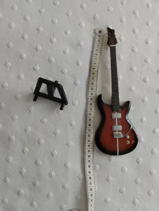 Figura Decorativa Guitarra Eléctrica
