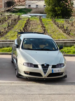 Alfa Romeo GT 2005
