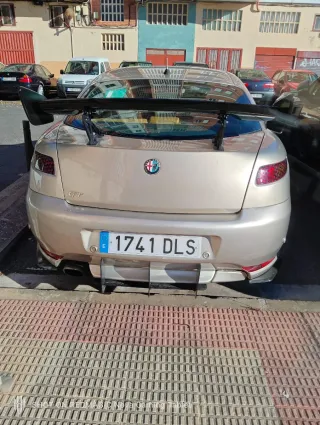 Alfa Romeo GT 2005