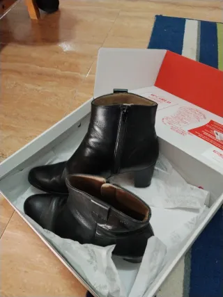 Botines negros de tacón