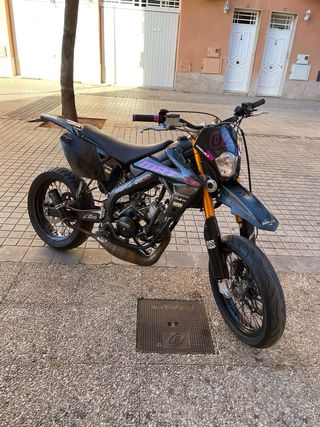 RIEJU MRT PRO 50 Supermotard Negra/Morada