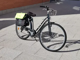 Bicicleta Urbana con Alforjas BTWIN elops 500