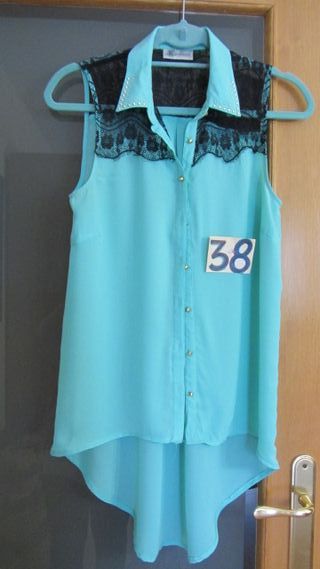 Pantalones nuevos de talla 38 y blusas tallas 38