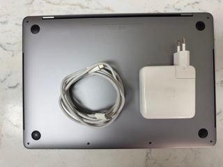 MacBook Pro 13,3 pulgadas 2016 i5 16GB RAM 1TB SSD