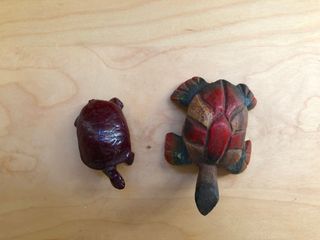 Piccole sculture tartarughe