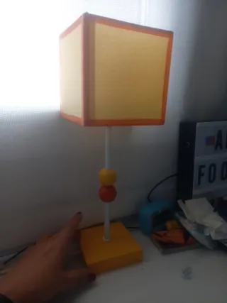 Lámpara de mesa decorativa