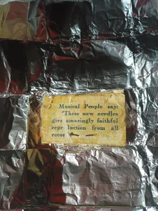 Púas de fonógrafo antiguas Odeon