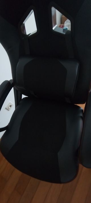 Cadeira Gaming Genesis Preta e Vermelha