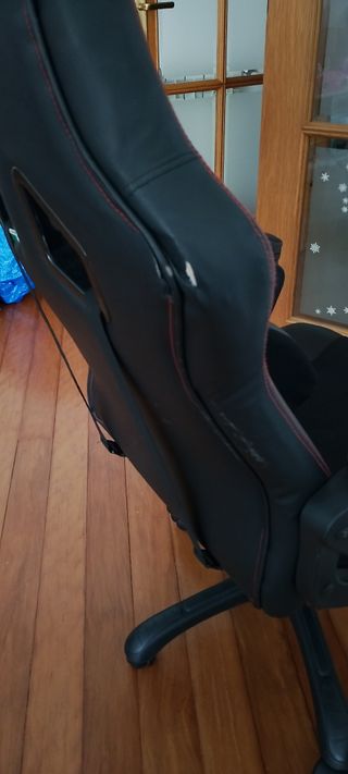 Cadeira Gaming Genesis Preta e Vermelha