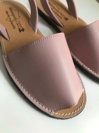 Menorquina piel talla 38 (disponible en mas tallas