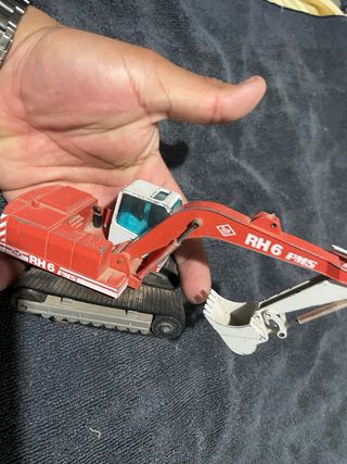 Excavadora O&K RH6 PMS Roja