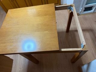 Mesa de comedor extensible de madera