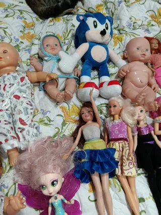 Lote de muñecas antiguas