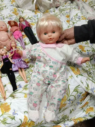 Lote de muñecas antiguas