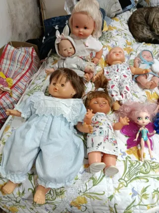 Lote de muñecas antiguas