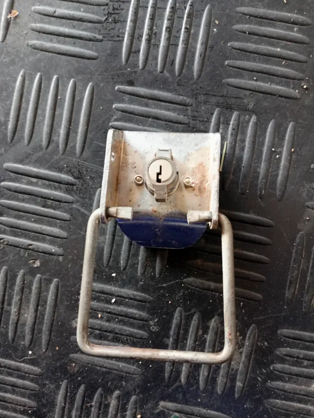 Cierre asiento derbi varíant america sin llave