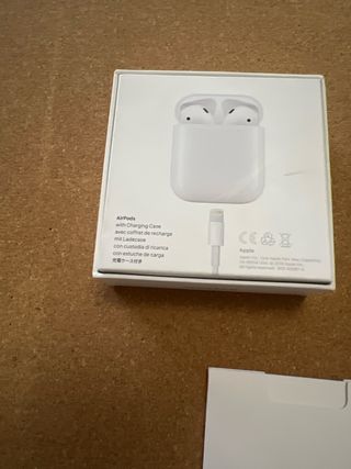 Caja vacía AirPods Apple