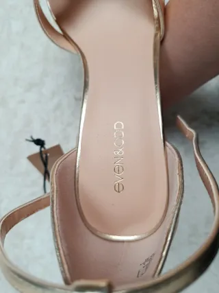 Sandalias doradas Even&Odd talla 39