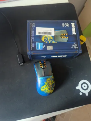Razer DeathAdder V3 Pro Fortnite Edición
