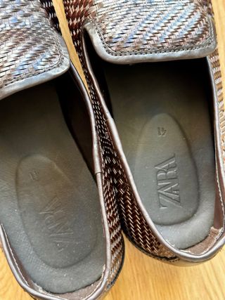Mocasines Zara trenzados marrones