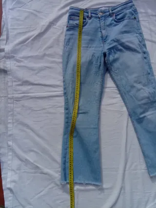 Pantalones vaqueros Zara Talla 38