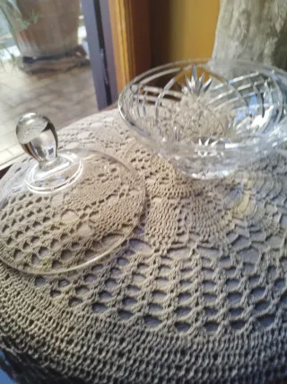 Porta oggetti in cristallo con coperchio