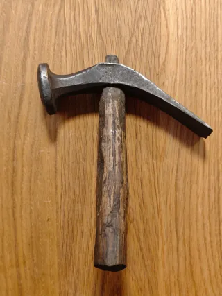 Martillo de zapatero antiguo