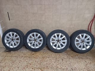 Llantas 16 4 unidades Mercedes