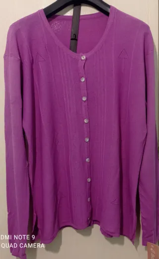 Chaqueta fina morada nueva