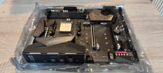 Placa Base Aorus Elite X670 + Ryzen 7 3700x