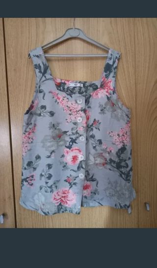 Blusa Mango flores