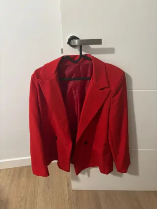 Americana roja de vestir