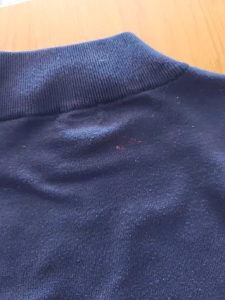 Jersey azul cuello cisne